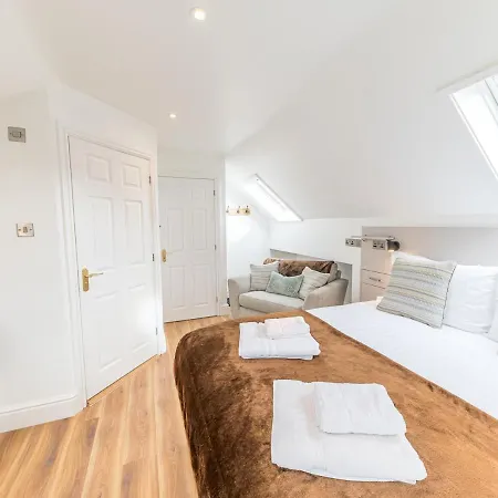 Pass The Keys Stylish Studio With Views And Free Parking * 肯德尔
