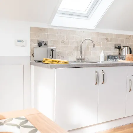 Pass The Keys Stylish Studio With Views And Free Parking Apartamento
